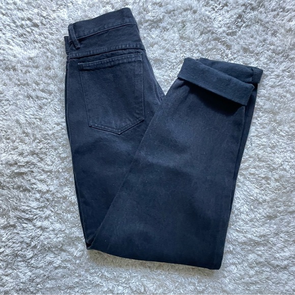 Black high waisted  mom jeans.vintage. - Picture 2 of 5